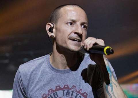 Vocalista do Linkin Park não havia superado morte de Cornell e tirou a vida no dia do aniversário dele