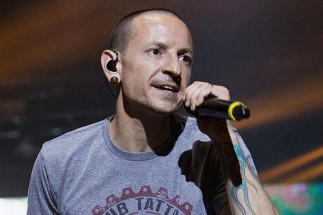 Vocalista do Linkin Park não havia superado morte de Cornell e tirou a vida no dia do aniversário dele