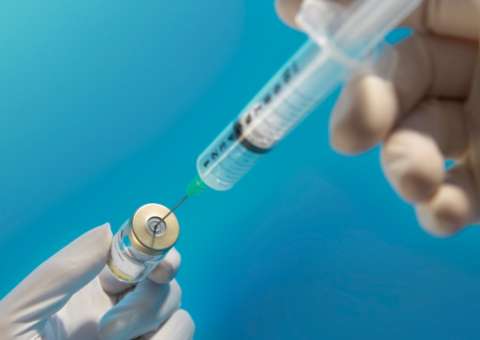 Semsa abre processo seletivo com 200 vagas para vacinador em Manaus