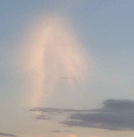 Suposta aparição no céu do Pará assusta moradores e fotos viralizam na internet