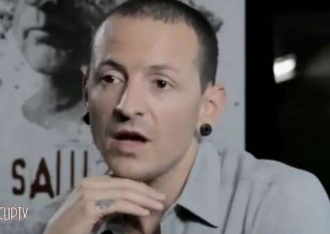 Em última entrevista, Chester Bennington fez desabafo e suposto pedido de ajuda comove fãs