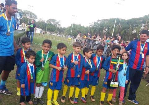 Time amazonense derrota favorito de goleada e conquista título da Super Cup mundial