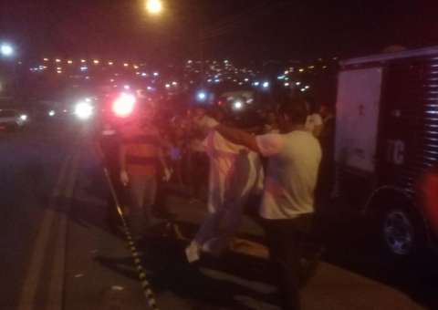 Suspeito de assalto morre após ser alvejado por motoqueiro misterioso em Manaus