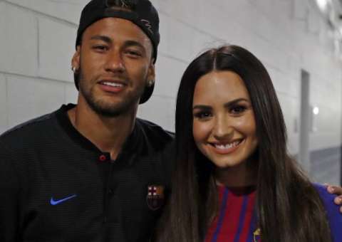  Depois de recadinho na internet, Demi Lovato e Neymar têm encontro e fãs piram
