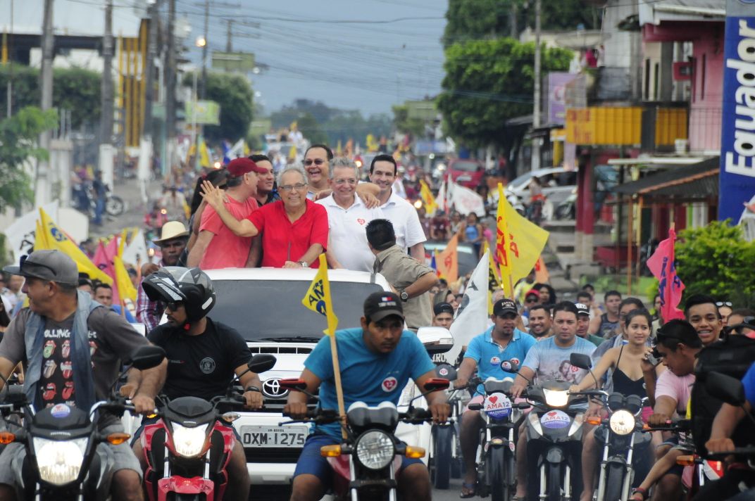 Moradores de Autazes e Borba curtem o ‘Domingão do Negão’