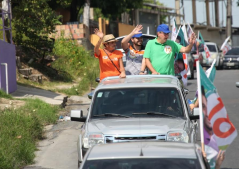  Luiz Castro percorre as ruas da colônia Antônio Aleixo