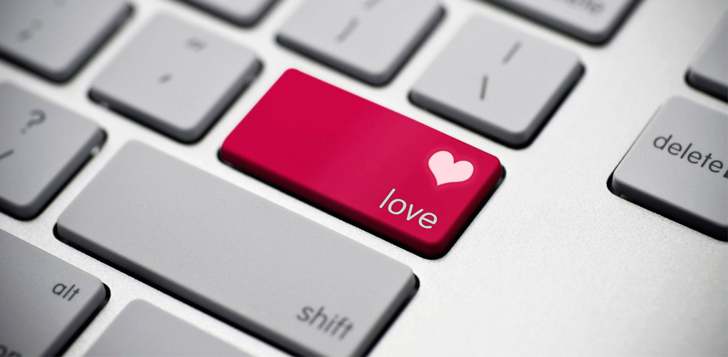 Receita alerta para 'golpe do amor' em que vítimas são extorquidas pela internet