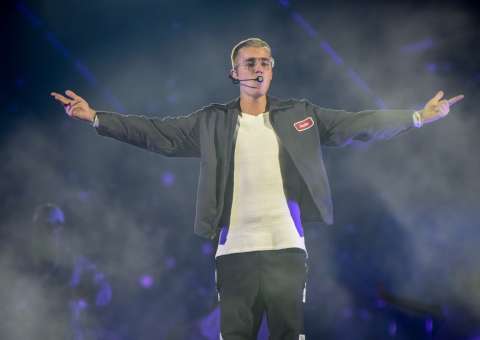 Justin Bieber cancela restante de sua turnê mundial  