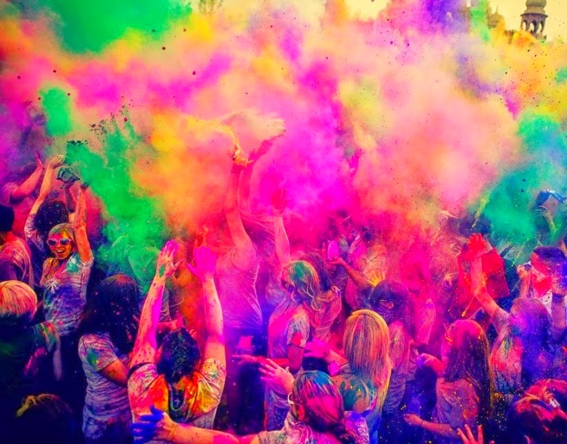 Happy Holi: Festival de cores e música ganha segunda edição em Manaus