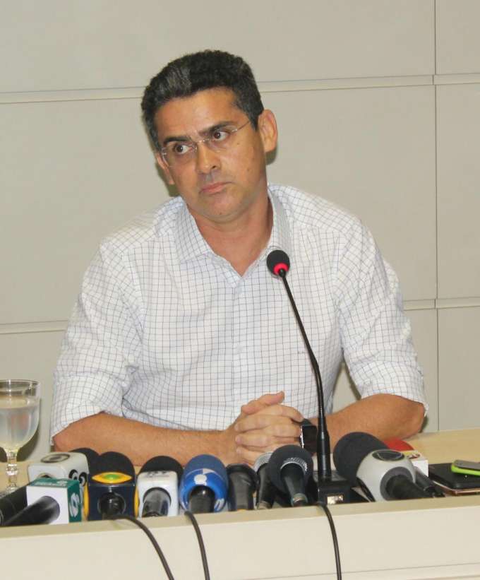 David Almeida veta projeto que estabelece transparência na transição de governo