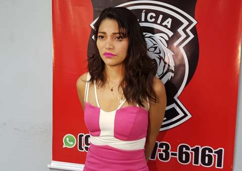 Suspeita de participar da morte de sargento da PM é presa enquanto saia de igreja em Manaus