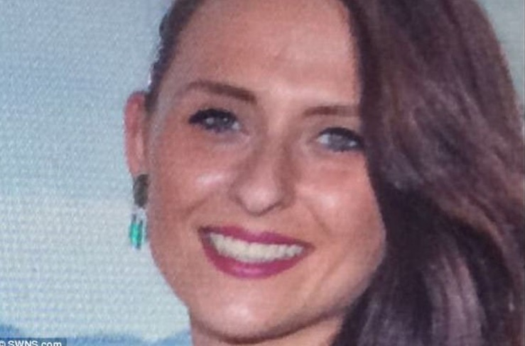 Mulher morre após contrair bactéria durante sexo com namorado  