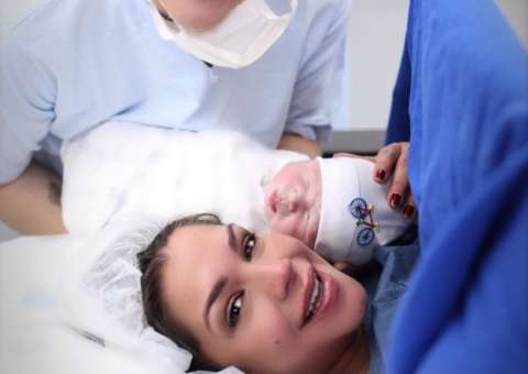 Nasce filho de Thais Fersoza e Michel Teló