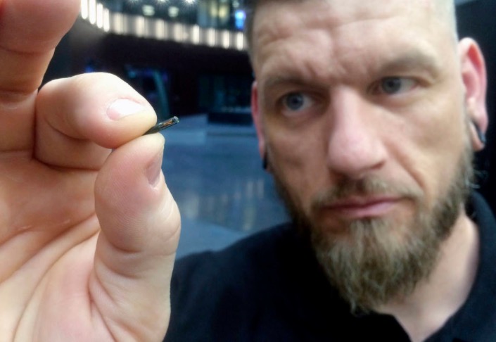 Empresa americana implantará chips nos funcionários