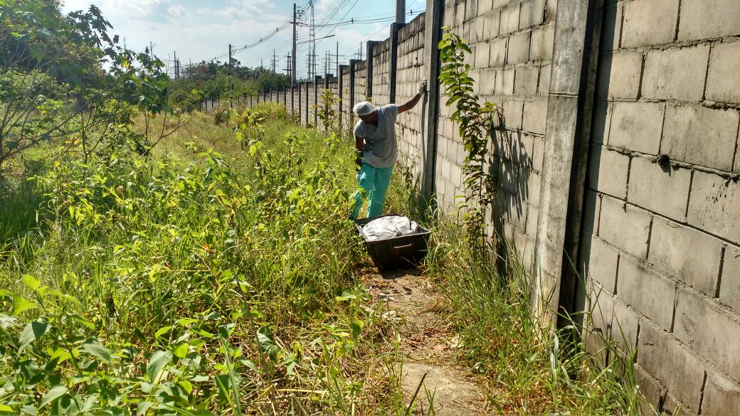 Corpo em decomposição é encontrado por populares na Avenida das Torres