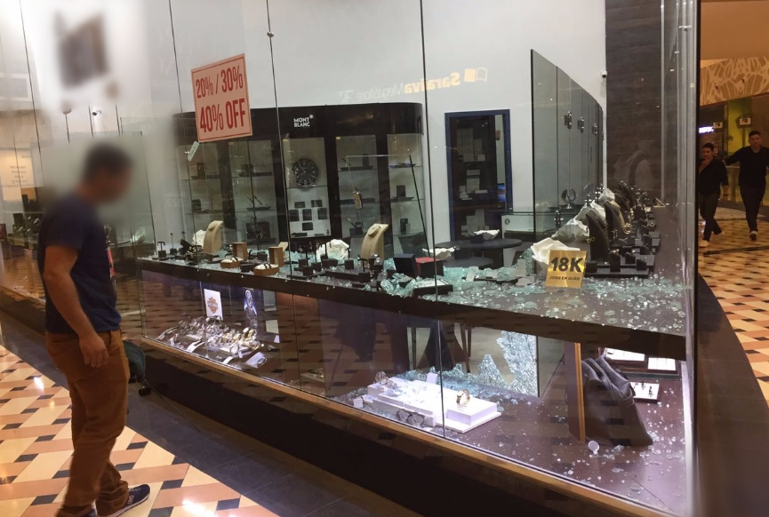 Tiroteio em shopping de Manaus deixa clientes em pânico