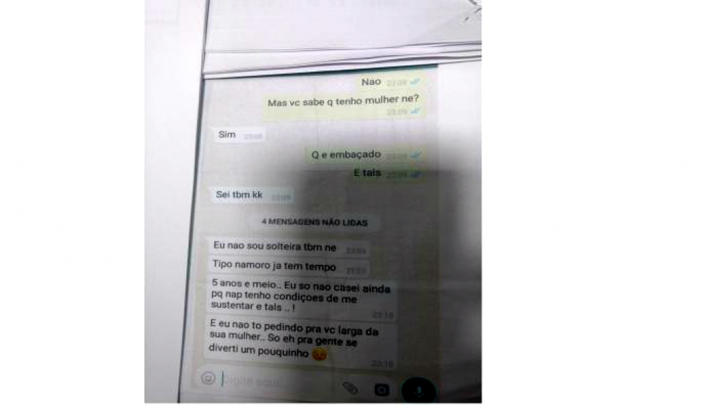 Mulher descobre conversa do marido com outra no WhatsApp e faz algo 'terrível'