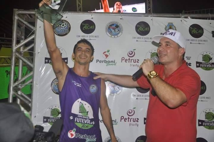 Amazonense prepara-se para mundial de futevôlei na França