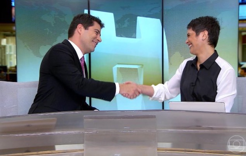 Evaristo Costa se despede do Jornal Hoje e comove fãs