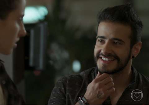  Ator transgênero estreia em A Força do Querer e bomba na internet