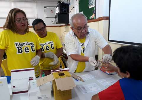 Semsa promove ação educativa em escolas para o combate às hepatites virais