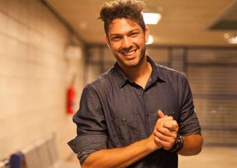 Após festa de aniversário, mãe de Luiz Felipe detona ex-BBBs em áudio vazado