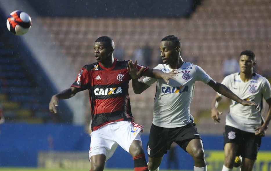 Corinthians e Flamengo fazem no domingo clássico da Série A