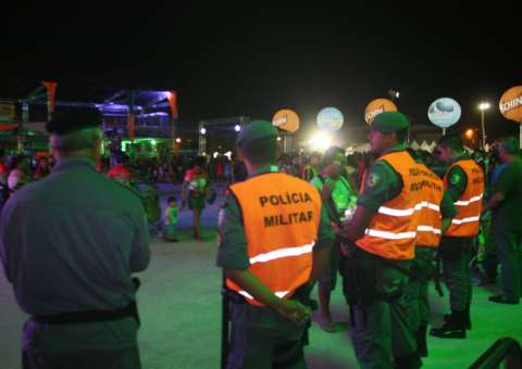 Feira da Laranja termina primeiro dia sem ocorrências graves em Rio Preto da Eva