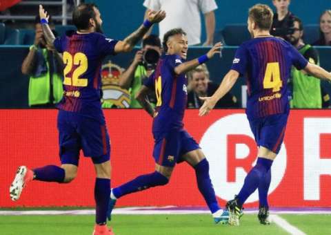 Neymar atrai atenção em vitória do Barcelona sobre o Real Madrid 