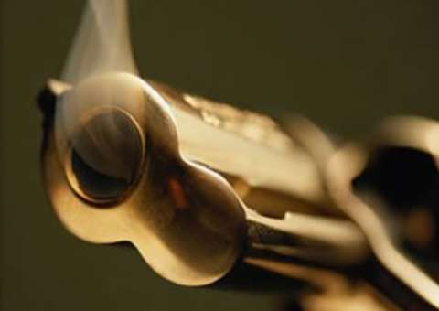 Jogador de futebol morre após ser alvejado durante tentativa de assalto em Manaus