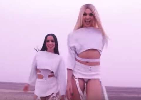 PAGOU PEITINHO: Seio de Anitta aparece durante clipe com Pabllo Vittar
