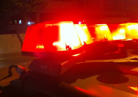 Desconfiando de traição, homem mata rival com golpes de facão no AM