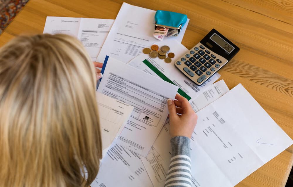 Governo vai devolver R$ 1,1 bilhão a consumidores por cobrança indevida em contas de energia