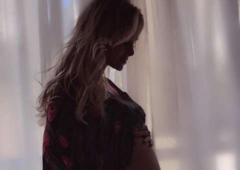 Grávida de 7 meses, Eliana comemora alta médica e fala sobre saúde 