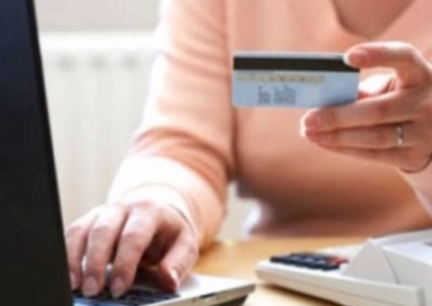  Bancária vai receber R$ 15 mil em indenização após adquirir lesões por esforço repetitivo no trabalho