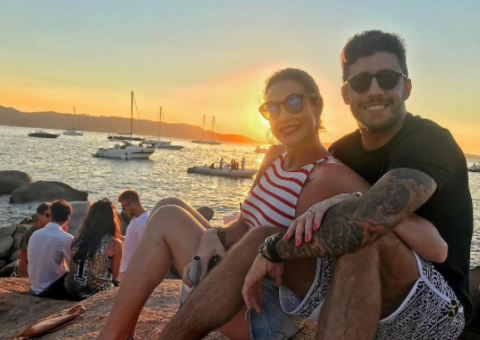 Marido de Luana Piovani posta foto de nu frontal da atriz em banheira