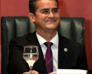 O 'direito legítimo' de David foi esquecido na resposta a Arthur