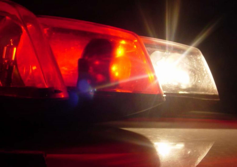 Em Manaus, taxista é mantido refém em porta-malas durante arrastões