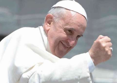 Papa pede a jovens brasileiros que lutem contra corrupção 