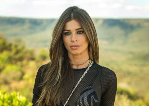 Morena, Grazi Massafera aparece fatal em 1ª foto como vilã de novela