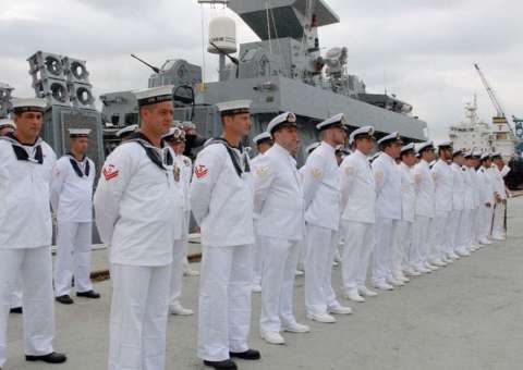 Marinha do Brasil lança edital com vagas e salário de R$ 3.100,00