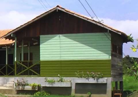 Piratas de rio assaltam escola e deixam três pessoas feridas no Amazonas