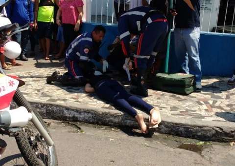 Mulher é atropelada por ônibus enquanto atravessava faixa de pedestres em Manaus