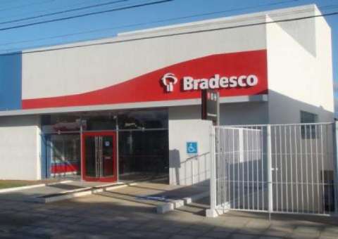 Sistema do Banco do Bradesco fica fora do ar e causa problemas para amazonenses
