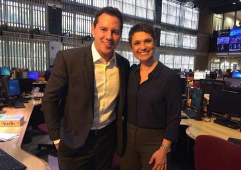 Prestes a estrear no 'Jornal Hoje' substituto de Evaristo posa com Sandra Annenberg