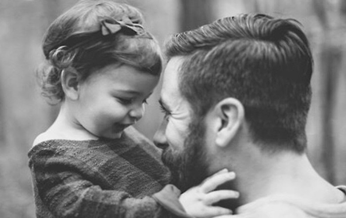Filhas ajudam desenvolver lado emotivo e instinto protetor do pai