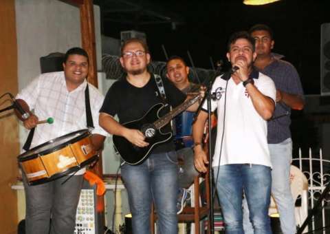 Ôxe! Bar & Petiscos tem programação agitada neste fim de semana