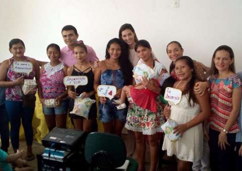 Parintins abre campanha Agosto Dourado de incentivo ao aleitamento materno