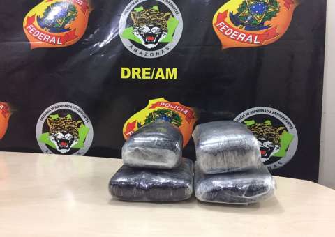 Jovem é presa no aeroporto de Manaus ao tentar transportar 5kg de drogas para Fortaleza