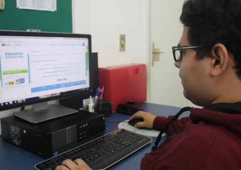  Pronatec oferece mais de 500 mil vagas em cursos à distância 